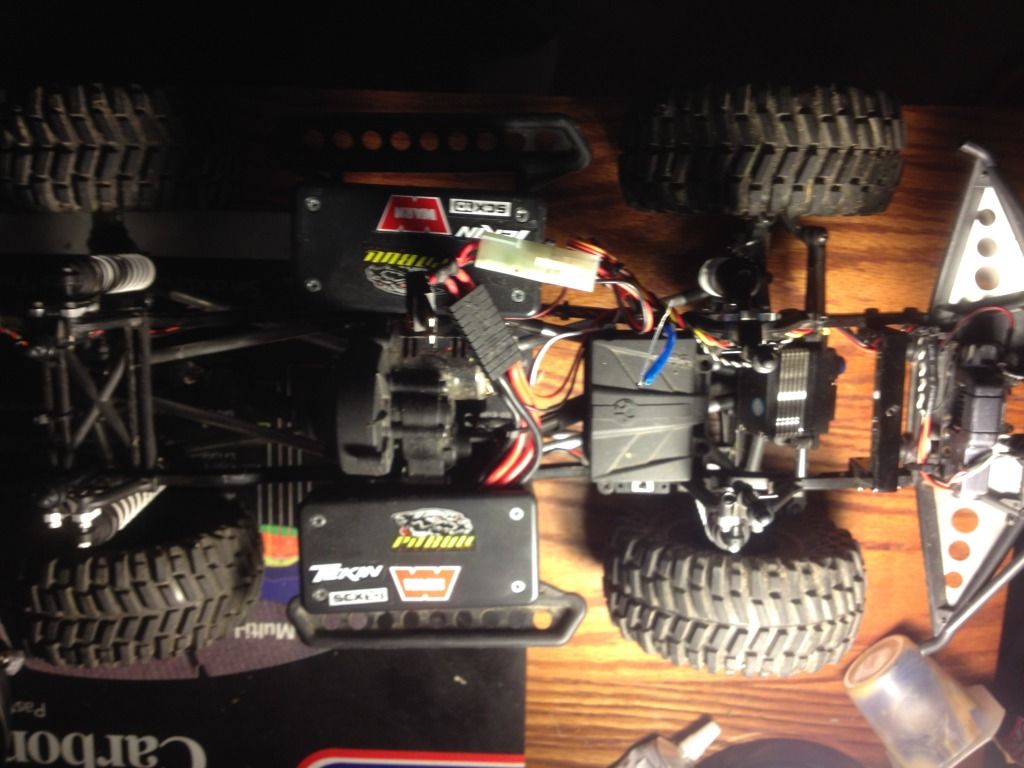 My SCX10, Chassis view