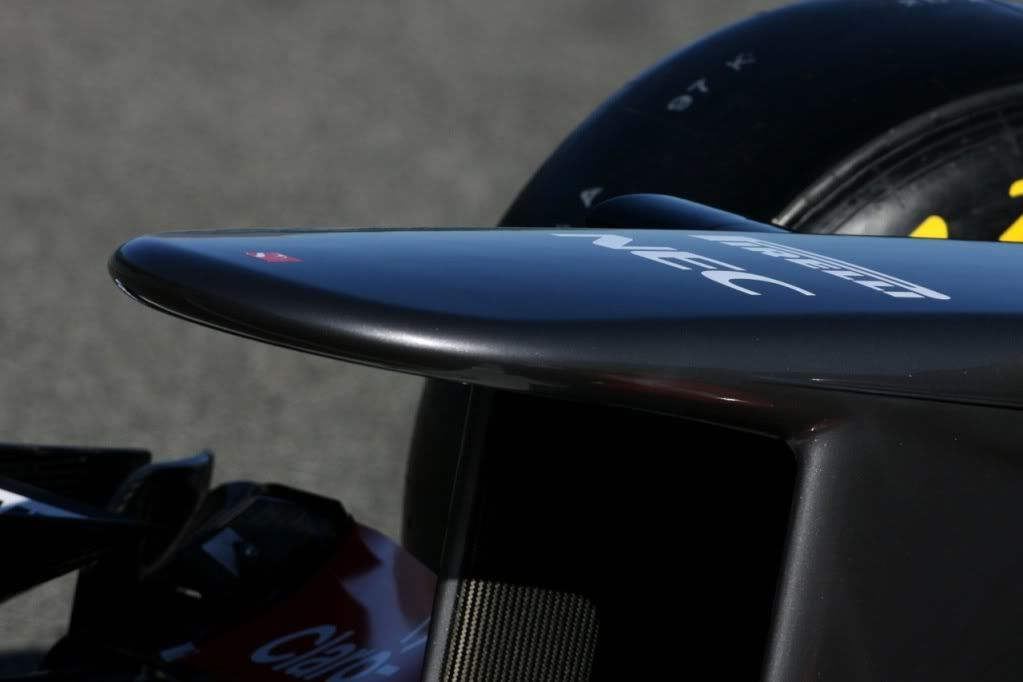 sauber-c31-07.jpg