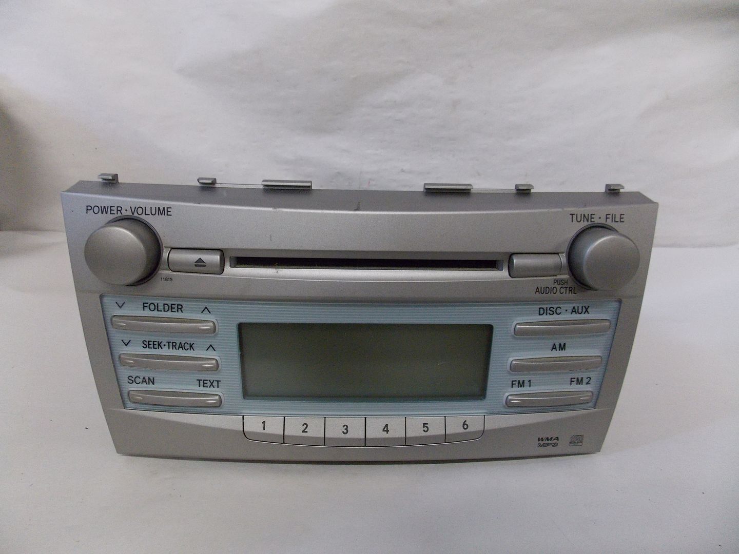2007 Toyota camry mp3 player