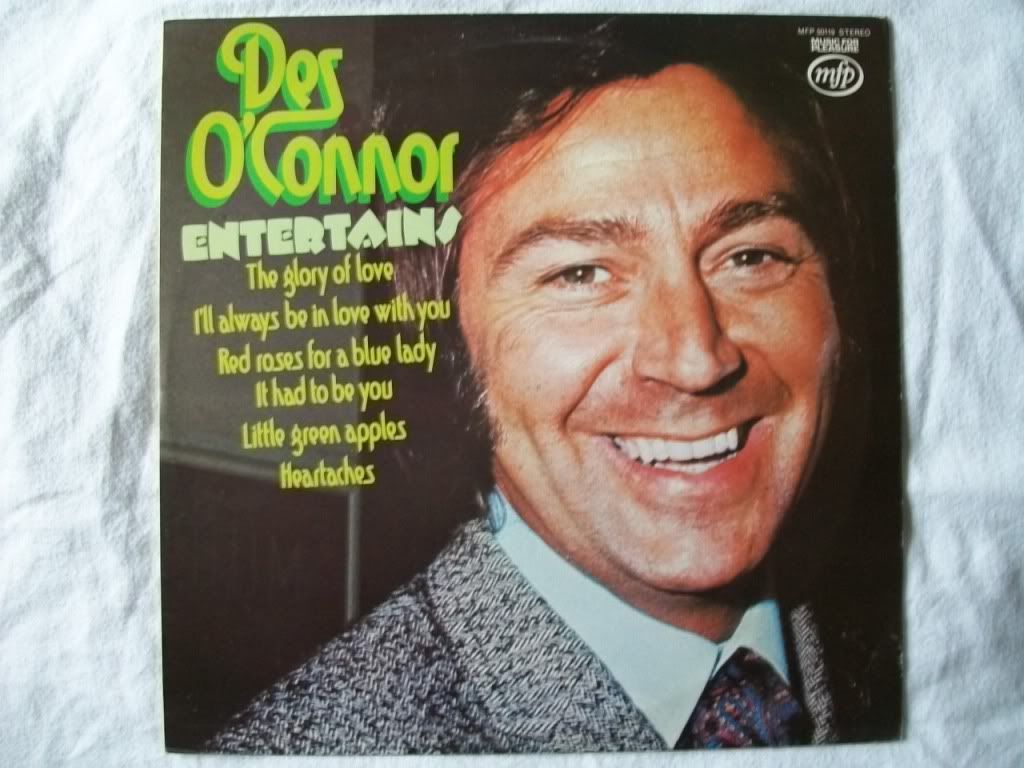 Des O'connor Entertains - Des O'Connor