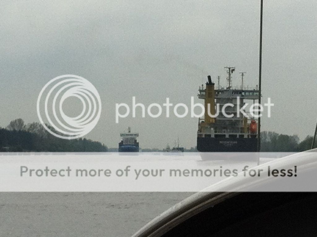 Ships in Kiel Kanal