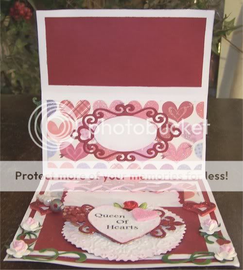 Vintage  Retro Queen of Hearts Easel Card with Box  